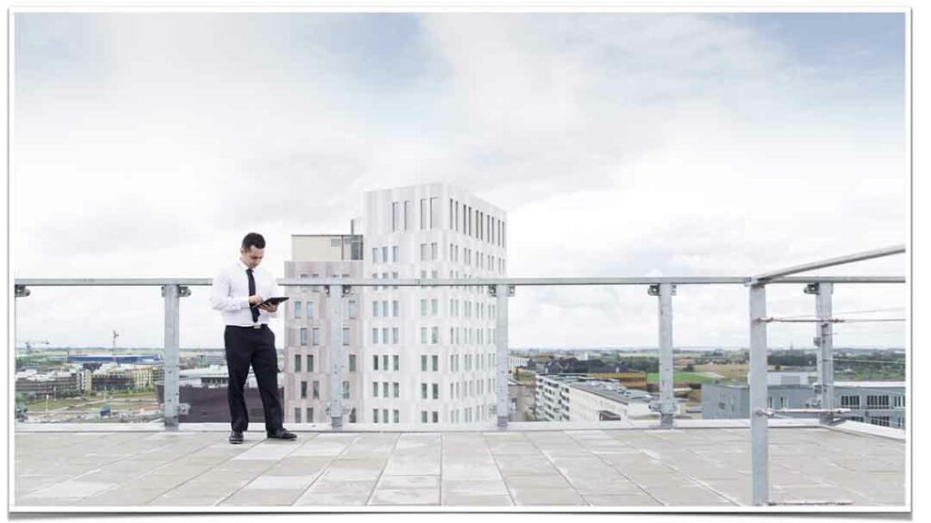 Il tetto del tuo appartamento o edificio per uffici